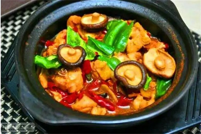 迪隆黄焖鸡米饭加盟