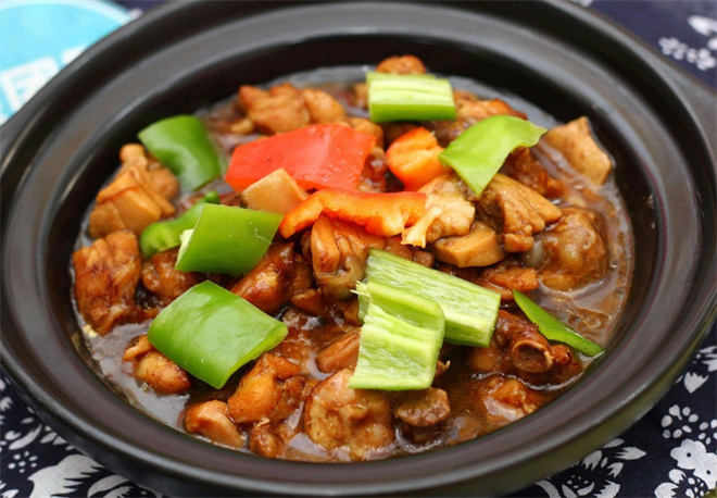 迪隆黄焖鸡米饭