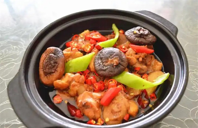 迪隆黄焖鸡米饭加盟