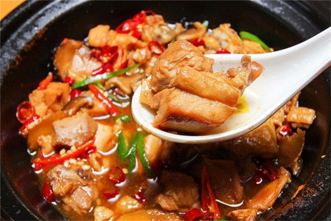 迪隆黄焖鸡米饭加盟