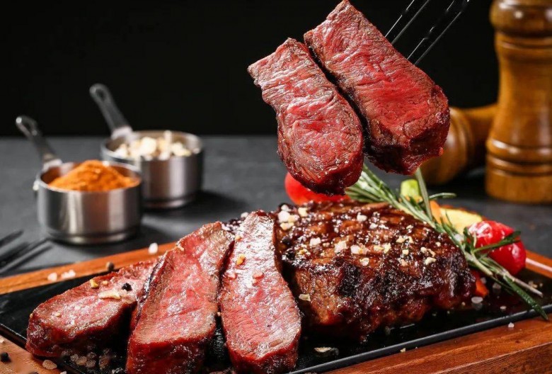 炙牧场碳烤牛排 炙牧场碳烤牛排