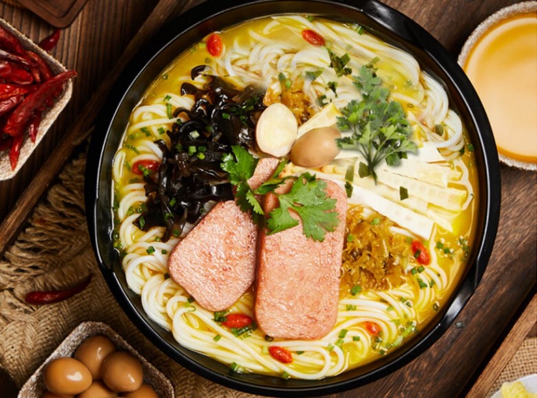 首味酸汤米线加盟