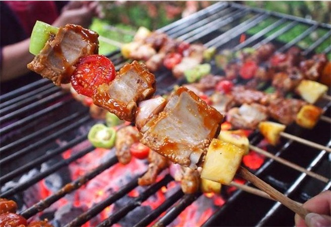 寻烟觅串烧烤加盟