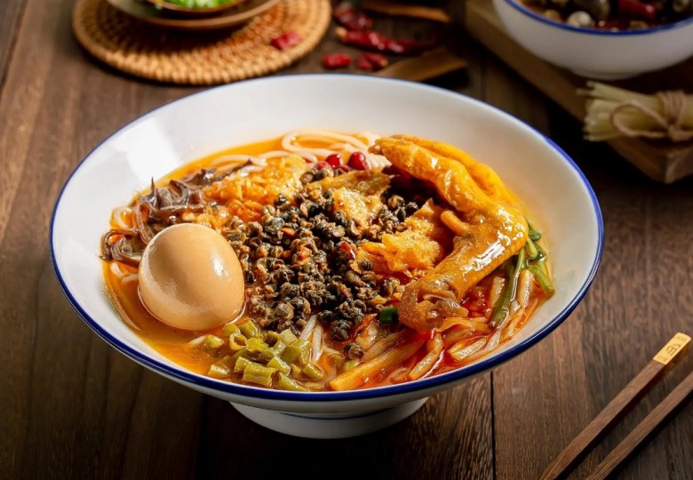 二两螺蛳粉加盟