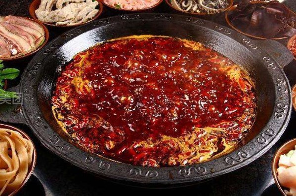 重庆龙洲湾老火锅