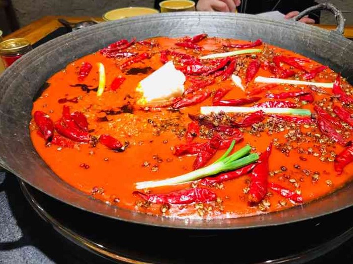 重庆大龙湾老火锅