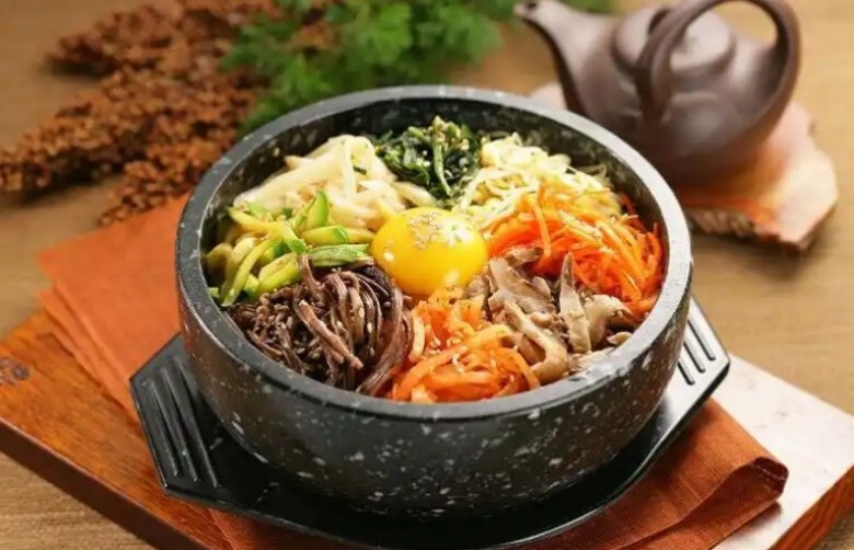 美石记石锅拌饭加盟