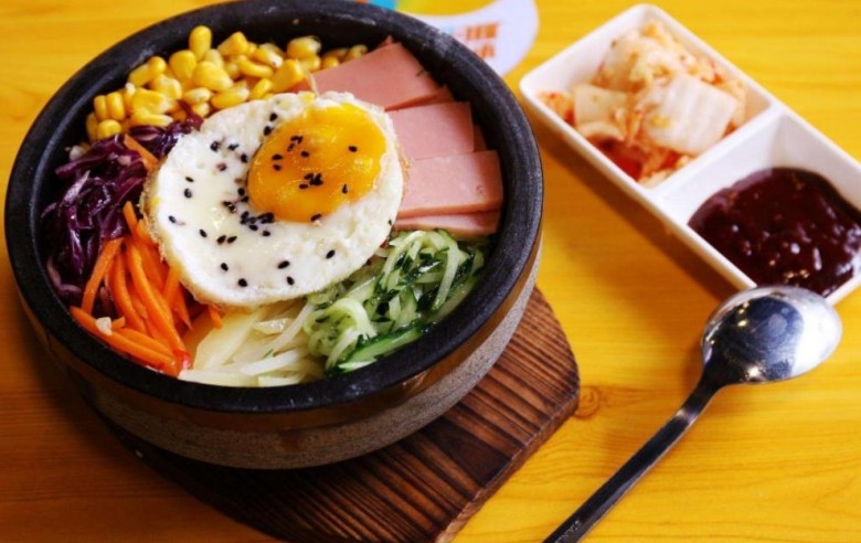 美石记石锅拌饭加盟