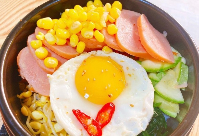 西塔喜稻石锅拌饭