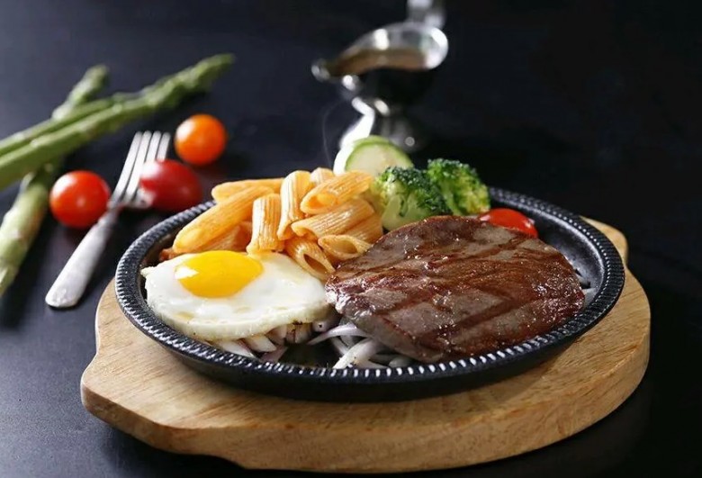 贝拉厨房牛排自助