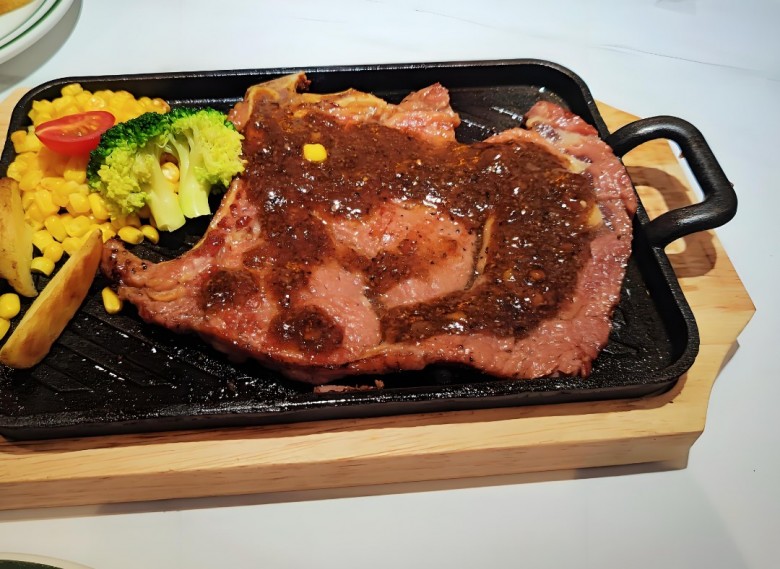 夏威驿牛排加盟