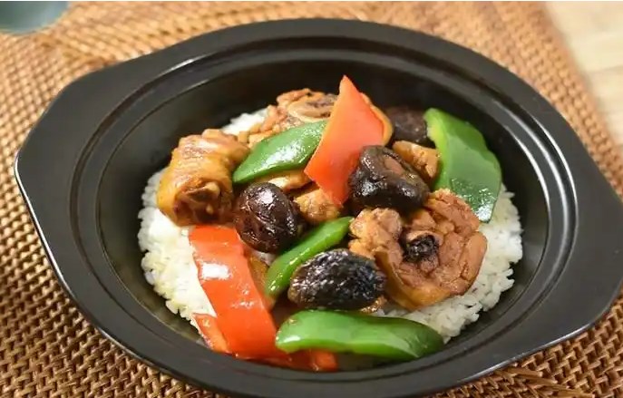 朋乐斋黄焖鸡米饭