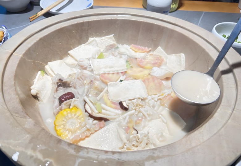 九溪蒸汽石锅鱼