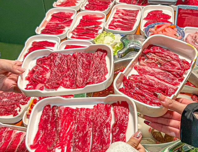 郭淑芬鮮切牛肉自助老火鍋