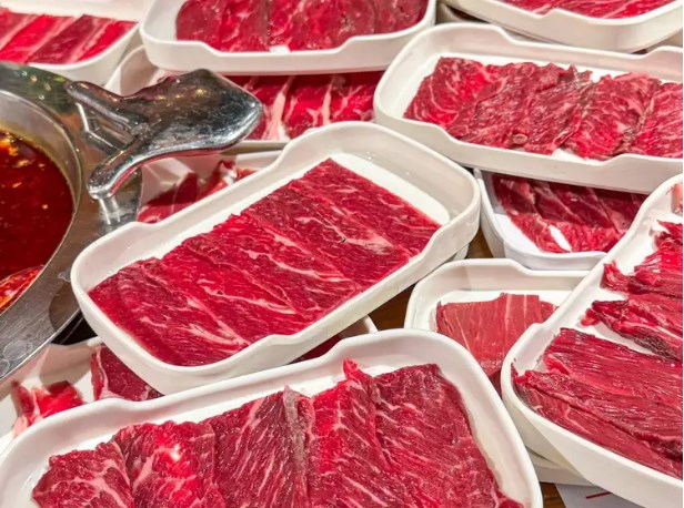 郭淑芬鮮切牛肉自助老火鍋