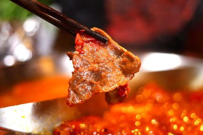 郭淑芬鮮切牛肉自助老火鍋