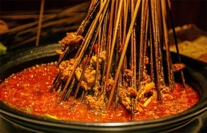 签哥签妹儿串串火锅加盟