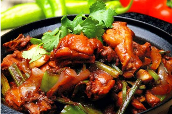 韩小妮鸡公煲加盟