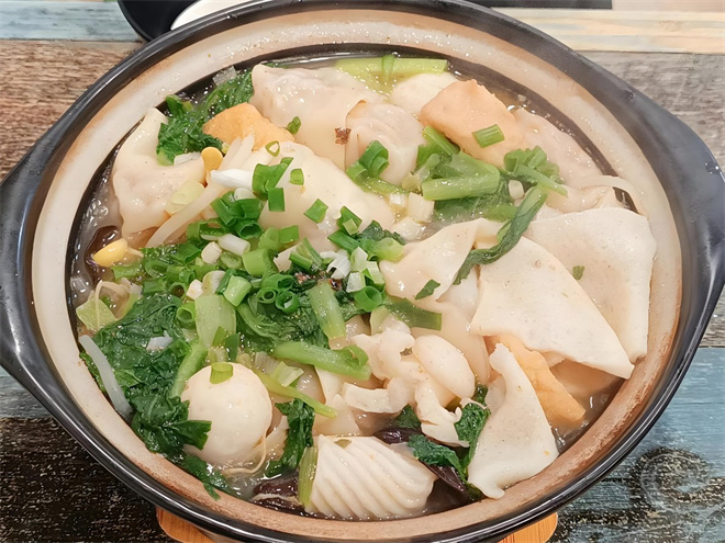 陈老湿的砂锅馄饨