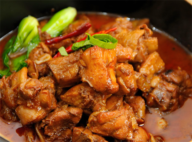 爱上鸡公煲加盟