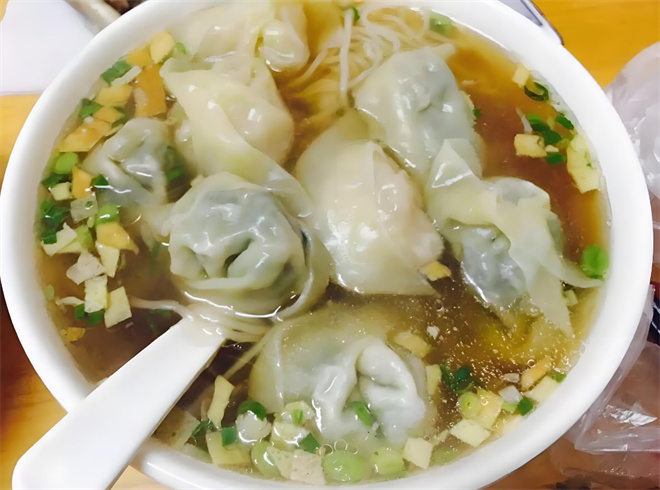 俏碗里新派上海馄饨