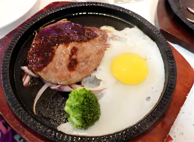 名言屋牛排海鲜自助加盟