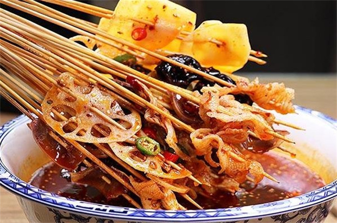 周俊串串香加盟