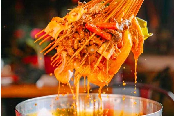 老马路串串香加盟