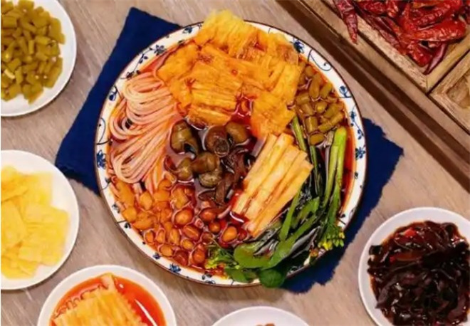 尝回佳螺蛳粉加盟