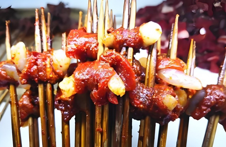 小签斤串串香火锅加盟 小签斤串串香火锅加盟