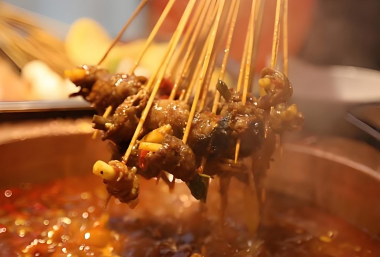 聚福苑砂锅串串香加盟