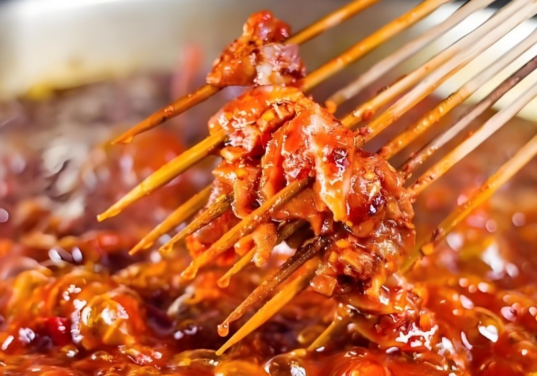 卡卡角角串串香加盟