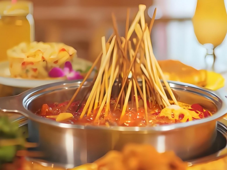 签阿婆串串香加盟