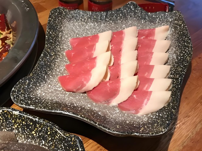 小鲤跃龙门老火锅加盟