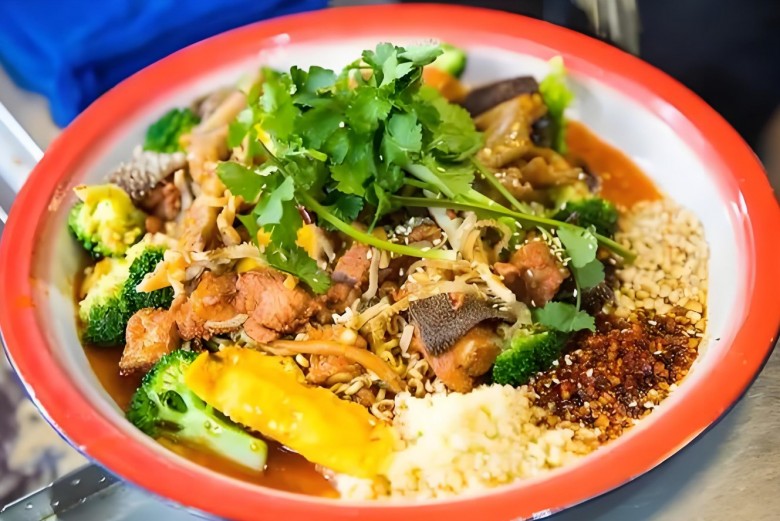 小蛮人麻辣烫 小蛮人麻辣烫