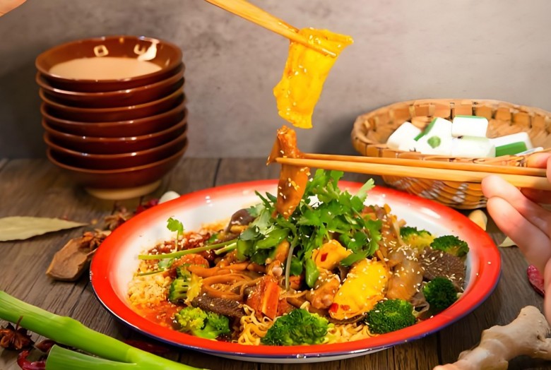 小蛮人麻辣烫 小蛮人麻辣烫