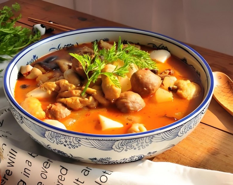 坤六记麻辣烫加盟