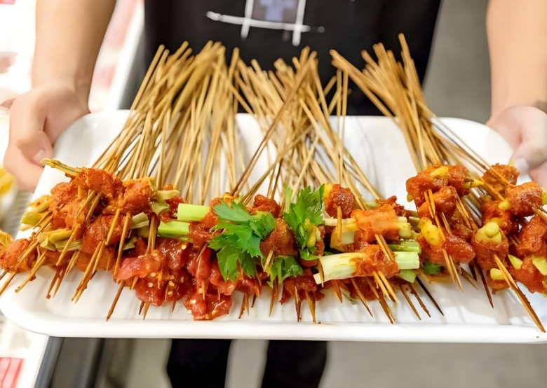 熊猫小胖自助串串香加盟