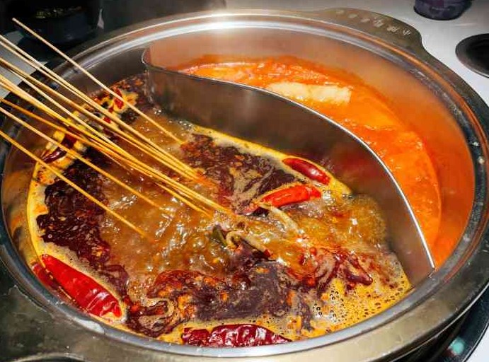 河坝边上小郡肝串串香