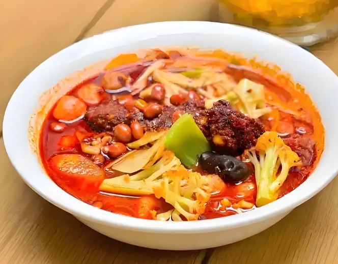 闺蜜搭伴麻辣烫加盟