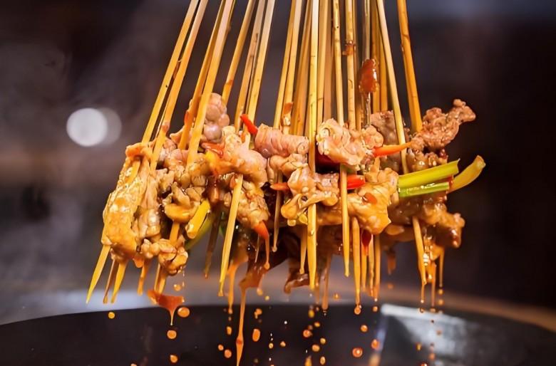 红盘扣串串香加盟