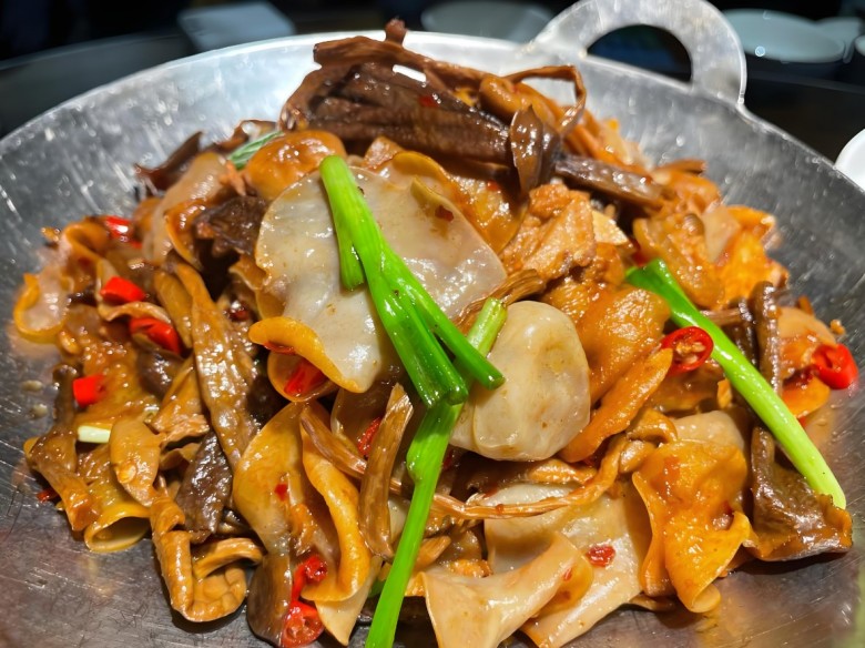 揽味居川湘菜加盟