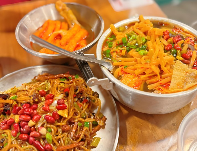 丁大胆爆炒螺蛳粉