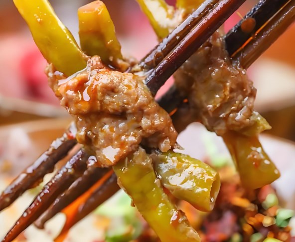 九味香新派串串火锅加盟