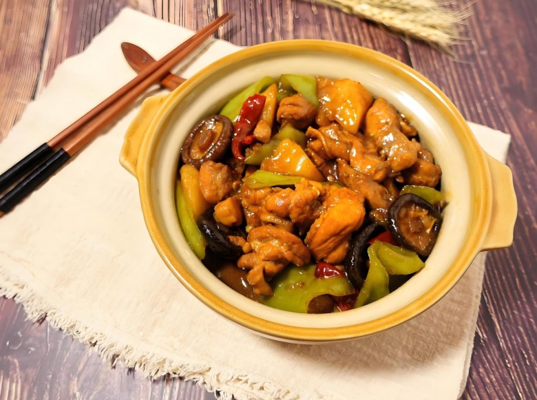 翰香原黄焖鸡米饭加盟