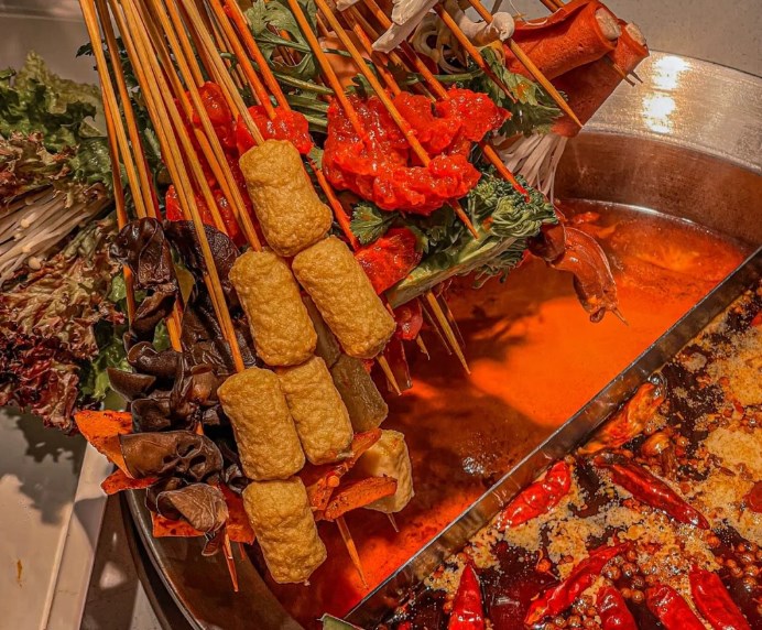 辣帝国串串香加盟