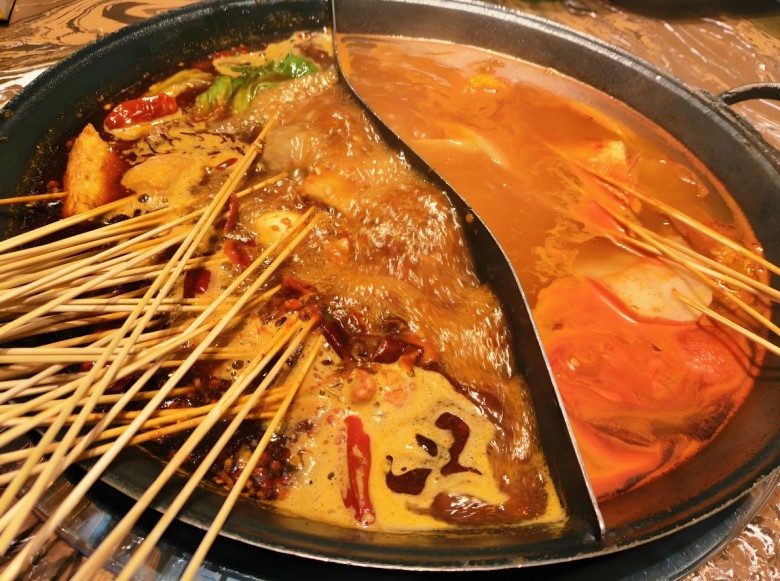 龙窑砂锅串串香