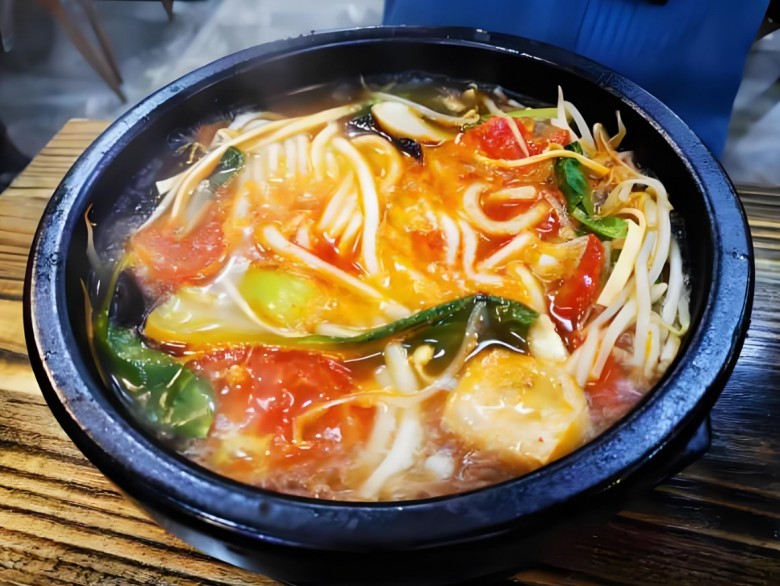 傅姐云南过桥米线