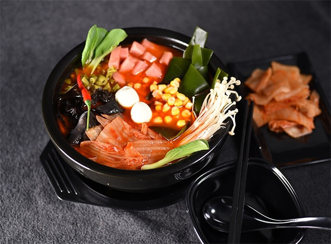 滇水缘云南米线加盟