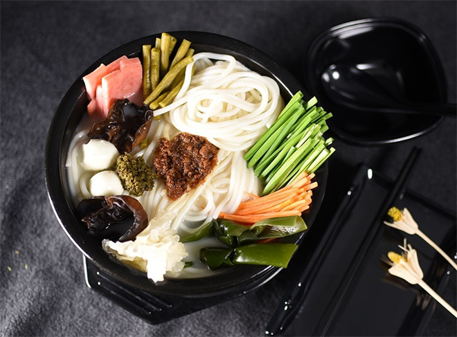 滇水缘云南米线